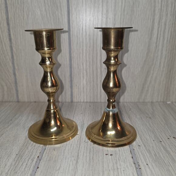 Vtg Pair Of Brass Candlestick Holders Natural Patina MCM Regency Victorian - Picture 1 of 5